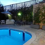 Durazzo & 4*